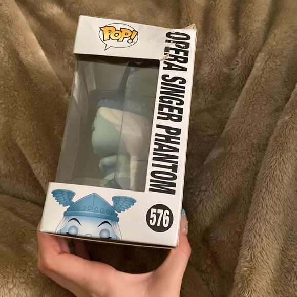 Haunted mansion opera singer funko pop, Disney - Picture 4 of 5